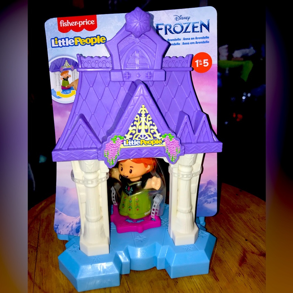 NWT Disney Frozen Little People Anna In Arendelle